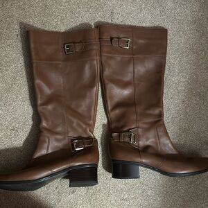 Bandolingo Leather boots women’s 11M
